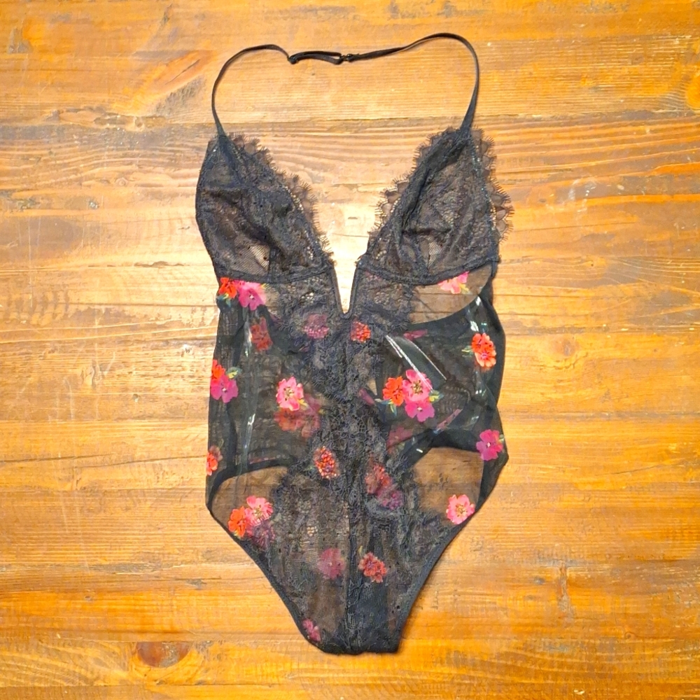 Victoria's Secret Black Floral Lace Mesh Thong Bodysuit Teddy, XS